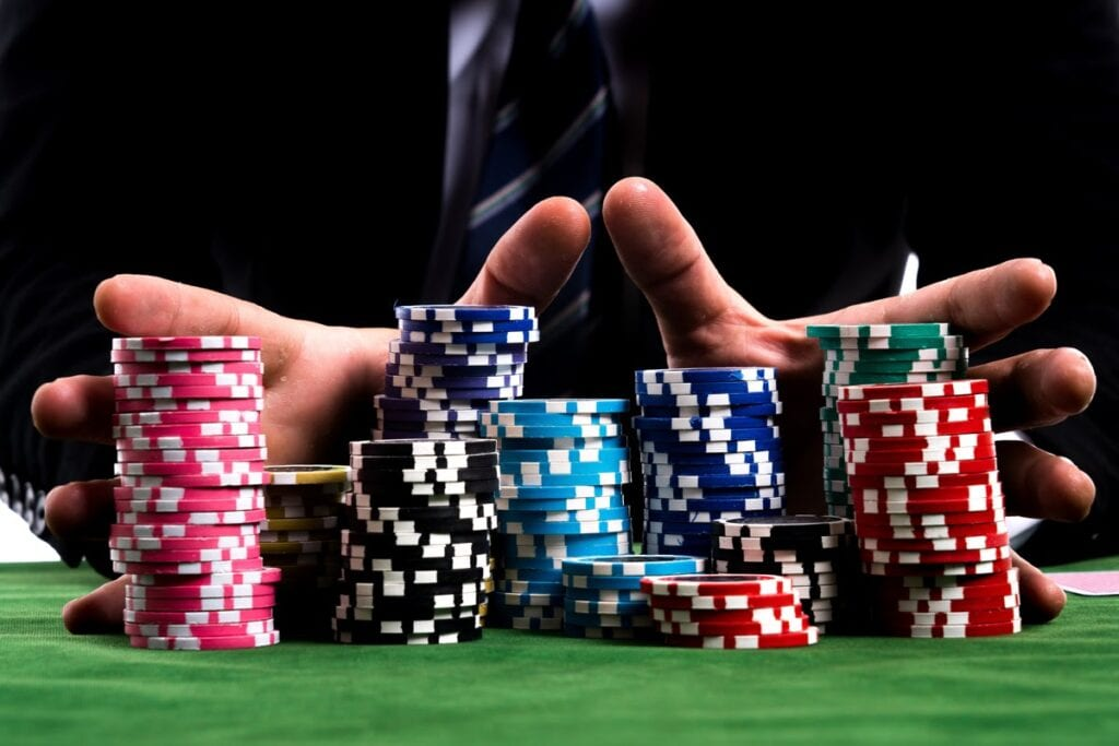 Tại sao người chơi lại mất tiền khi tham gia casino